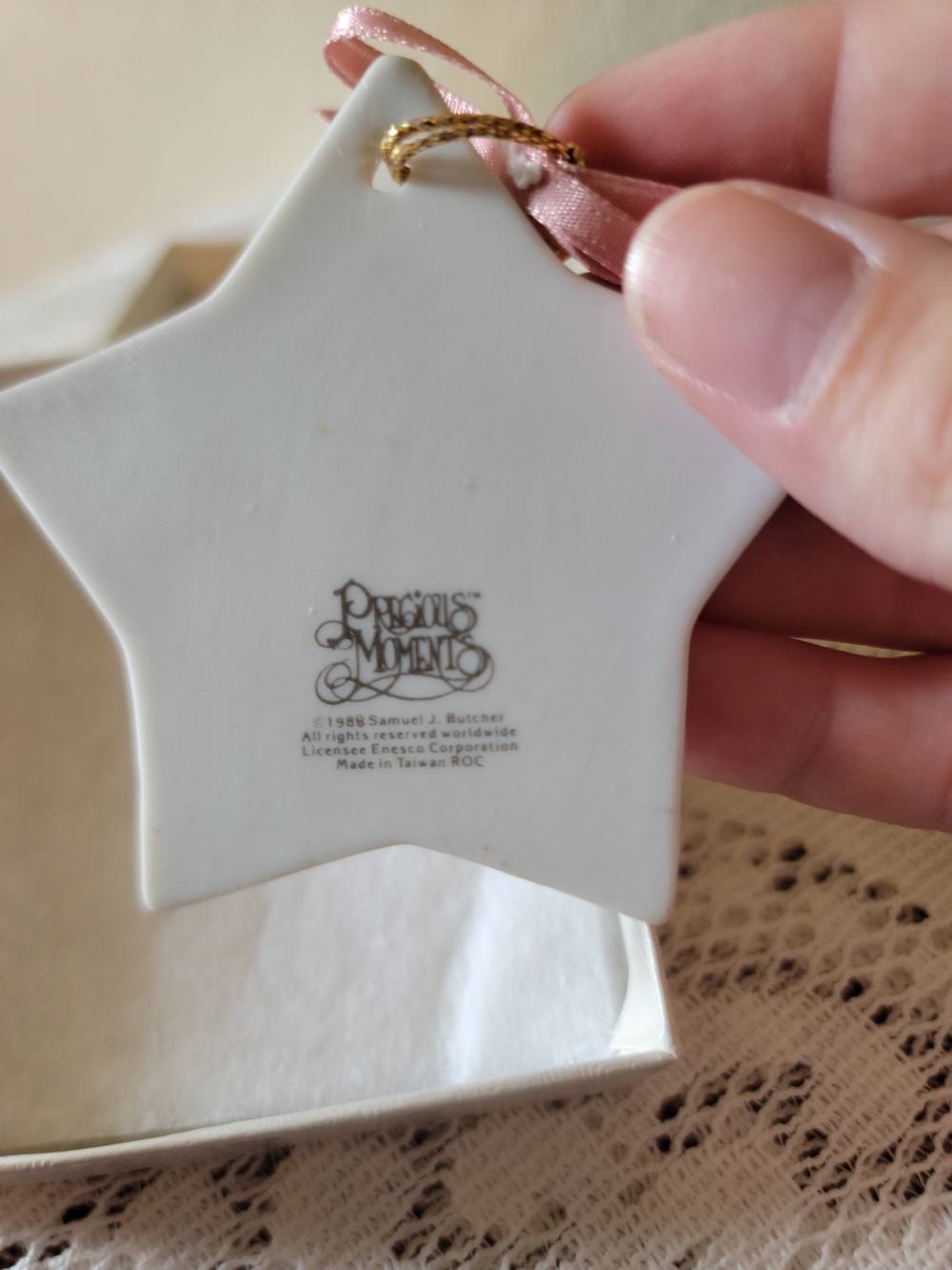 Vintage Precious Moments Star-Shaped Christmas Ornament - Picture 4 of 4